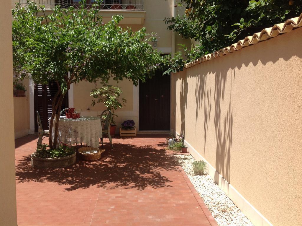Casa Pinu Lejlighed San Michele di Ganzaria Eksteriør billede